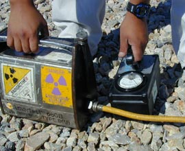 A radiation source and dosimeter.